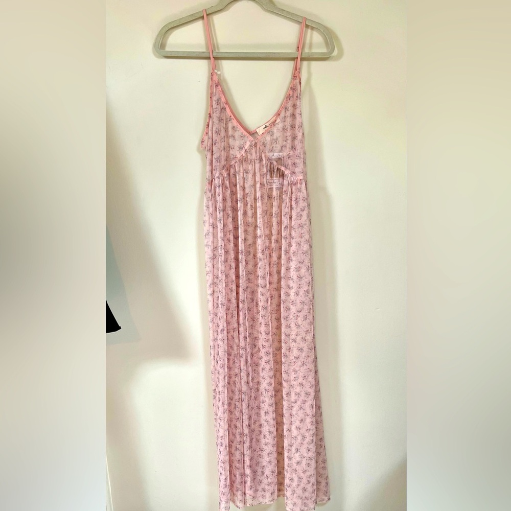 💸⬇️ PRICE DROP: Sheer Pink Floral Women's Nightgown